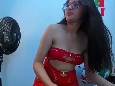 SweetLuna2's Live XXX Chat