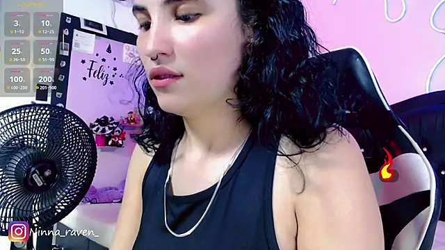 Ninna_ravennのライブXXXチャット