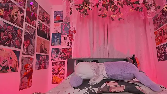 MissCurvyTop Live XXX Chat