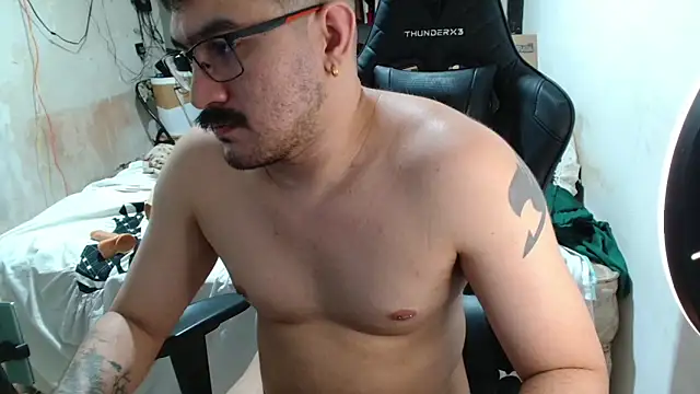 Chat +18 de Leonino231 ao vivo