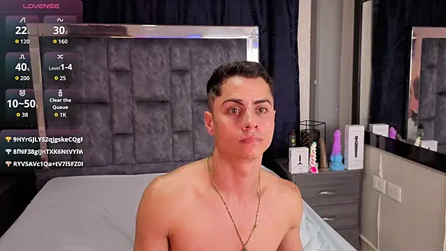 LeoMonnroe's Live XXX Chat