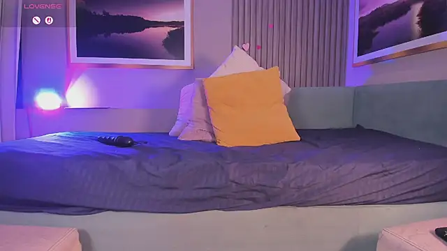 Hailey-Fox XXX чат на живо