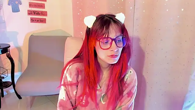 RedMeloddy XXX чат на живо