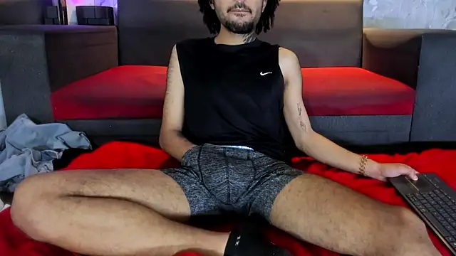 Angelo_Blessed élő XXX-chatje