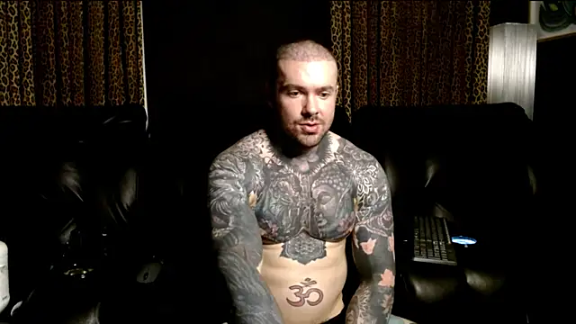 nathaniel_13 XXX чат на живо