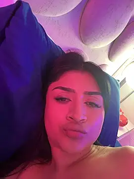 lucianaroy's Live XXX Chat