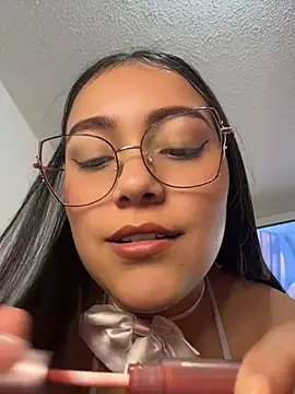Angell-kitty live XXX chat