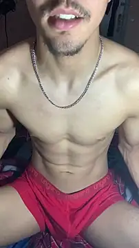 IRONMAAN28 在線直播表演