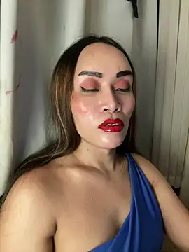 Show modela RomanticPearlTS na web-kameri
