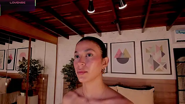 LunaRuso's Live XXX Chat