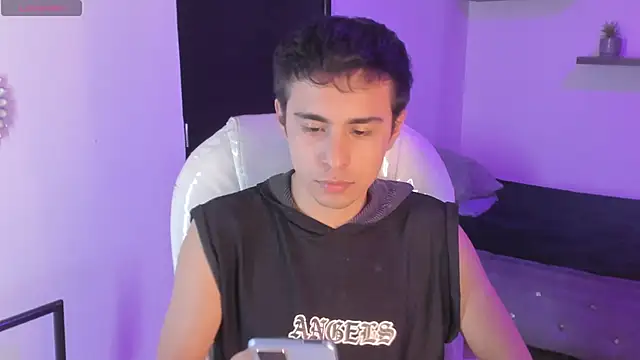 Nyko_ds Chat XXX in diretta