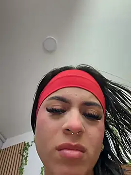 Czat XXX na żywo – Eveliin__