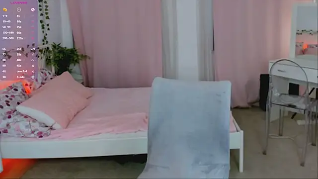 DelilahTaylor Chat XXX in diretta