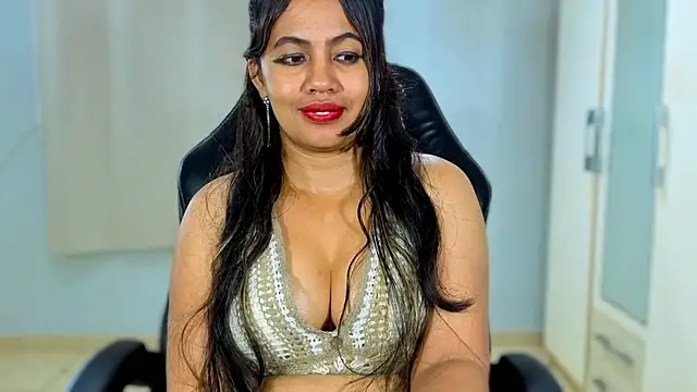 دردشة FannyXhot الجنسية المباشرة