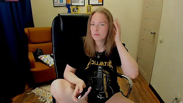 _fiona_Love Live XXX Chat