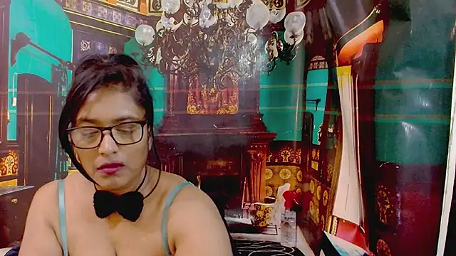 IndiaBlackPanther's Live XXX Chat