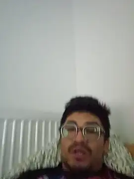 Lokomo32's Live XXX Chat