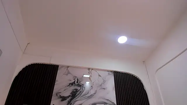 Chat XXX ao vivo de Wonderkloe_