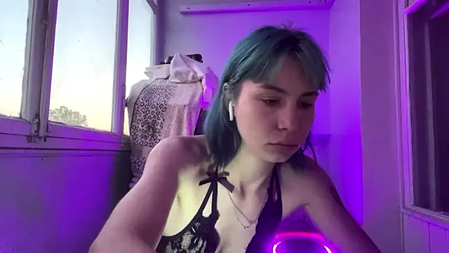 Chat XXX en directo de SuccubKira