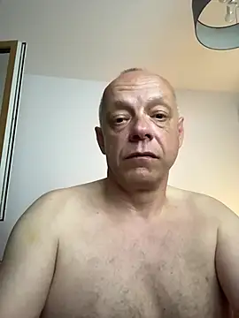 Jaropol élő XXX-chatje