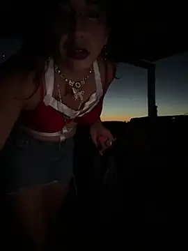 XXX chat uživo modela TranSexualJade95