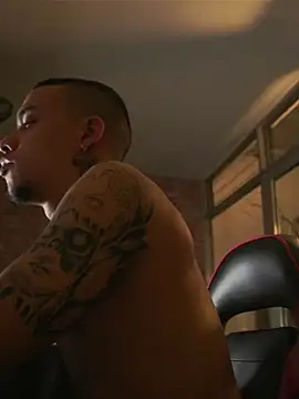 AlphaMasterXxx Live XXX-chat