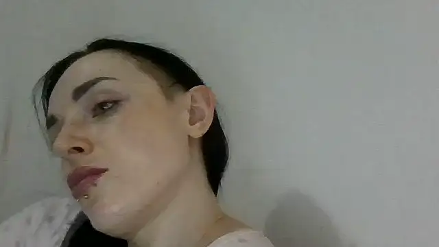 Trinsy_Love's Live XXX Chat