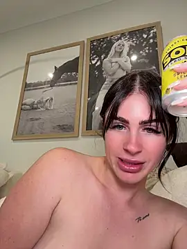 XXX chat uživo modela aus_queen