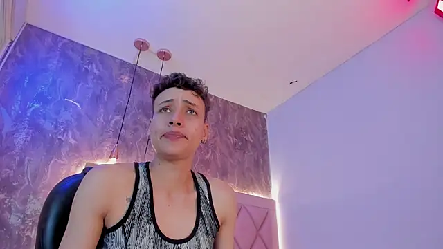 megan_100's Live XXX Chat