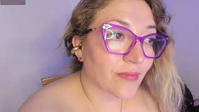 Naty_Mature_ Adlı Modelin Canlı XXX Sohbeti