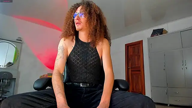 Chat +18 de MrShaggy ao vivo