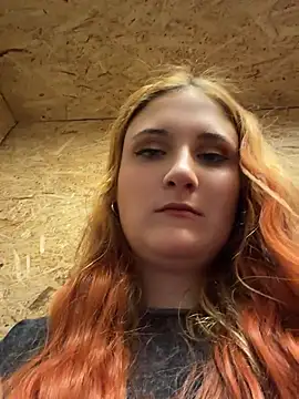 Chat +18 de AdelRich ao vivo