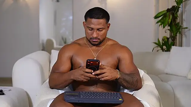 Онлайн чат XXX CallumMuscle