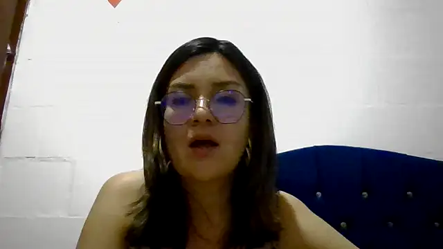 princessbella93 élő XXX-chatje