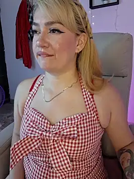 Carolina_2403 Chat XXX in diretta