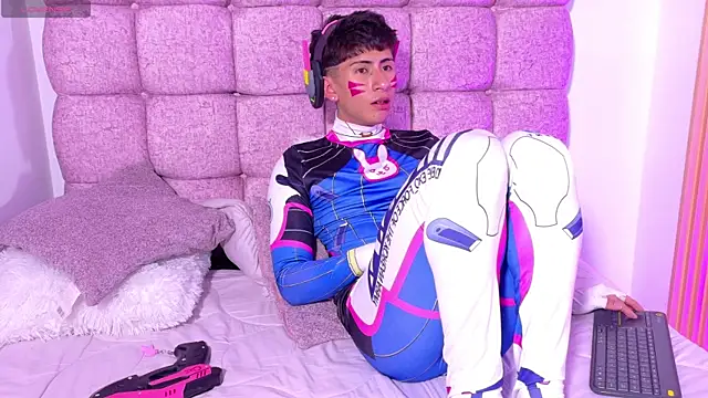AndyJustgame_ Adlı Modelin Canlı XXX Sohbeti