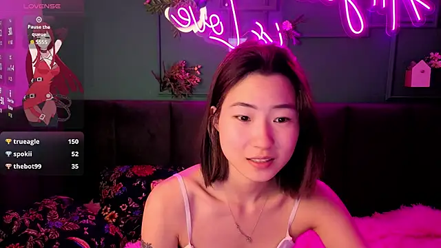 Czat XXX na żywo – Runi_Asian