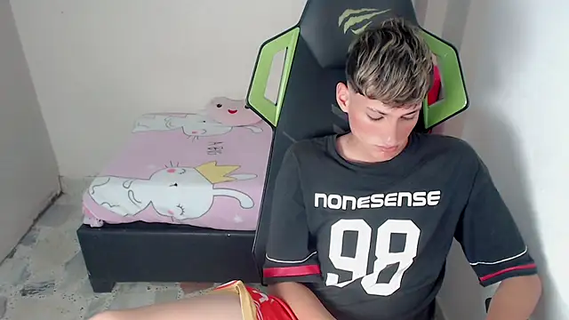 Pablito_junior's Live XXX Chat