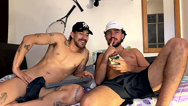 Czat XXX na żywo – Aaron_wheel