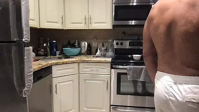 BigGuyMuscle élő XXX-chatje