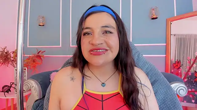 TaraTaylorr Live XXX-Chat