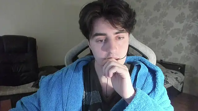 Knuckles17 Chat XXX in diretta