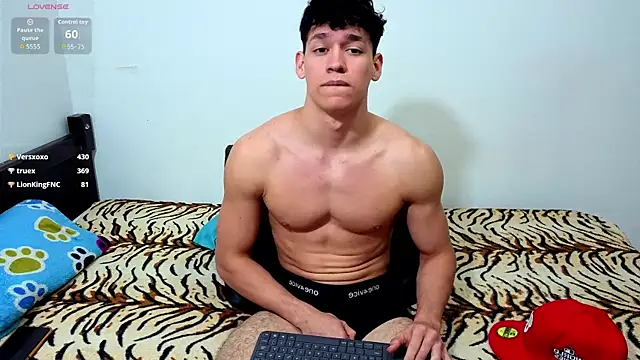 Luke_Muscle 即時 XXX 聊天