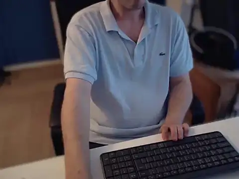 BraveCouple's Live XXX Chat