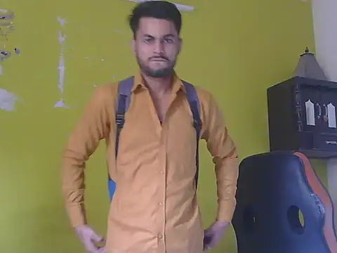 Stubborndesiboy Adlı Modelin Canlı XXX Sohbeti
