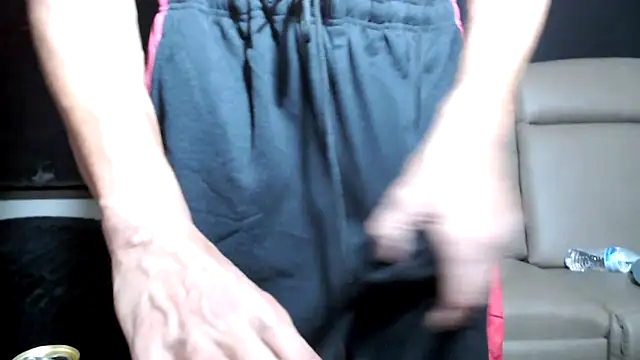 ThickD2C লাইভ XXX চ্যাট