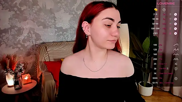 Chat XXX en directo de hannacheekss_