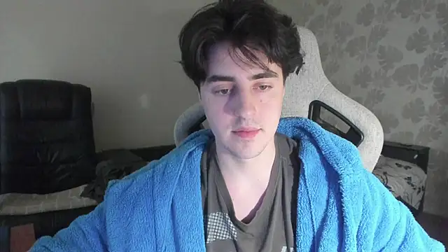 Knuckles17 Chat XXX in diretta
