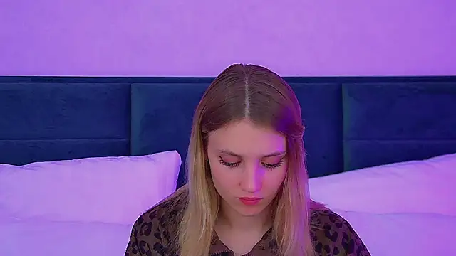 StacyEvances XXX чат на живо