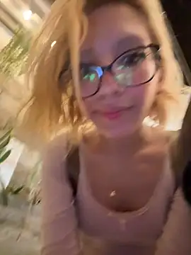 SweetBunnyGF live XXX chat